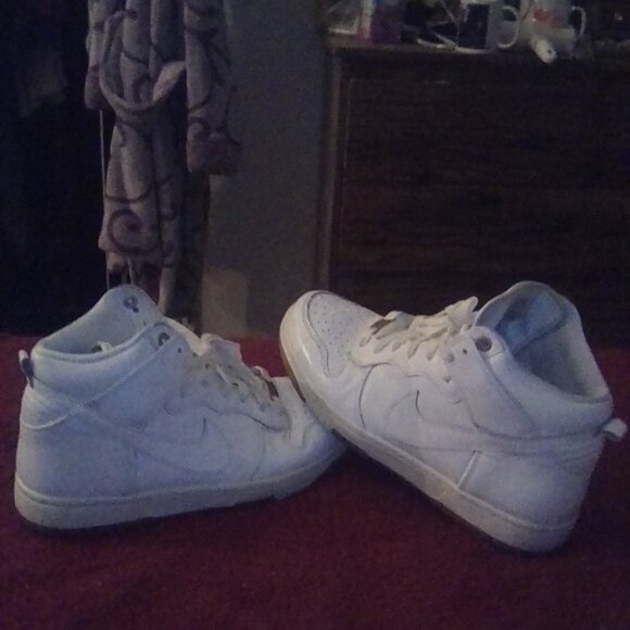 Nike Zoom White Hightops - Picture 4 of 7